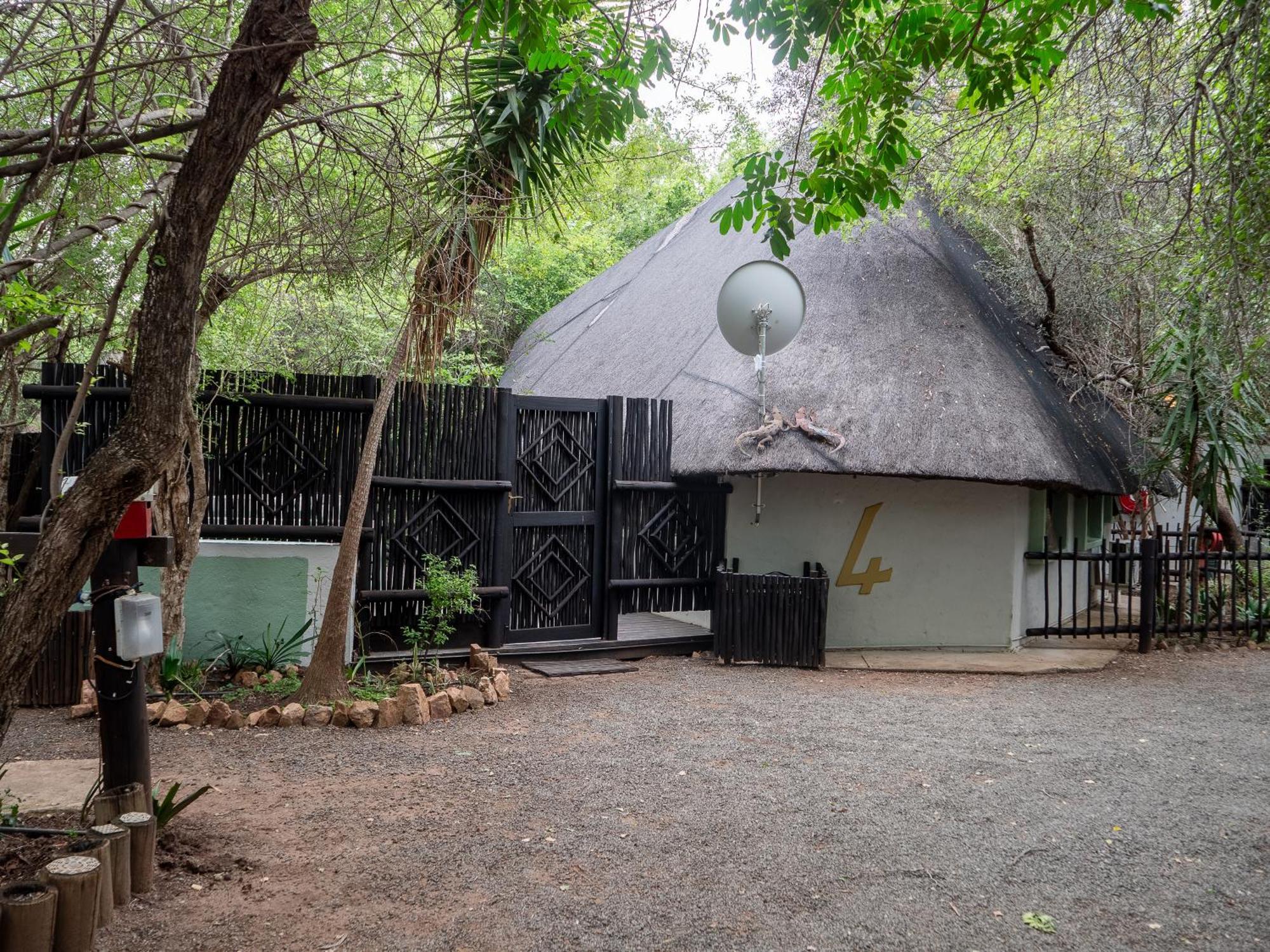 Kruger Maroela Apartment *