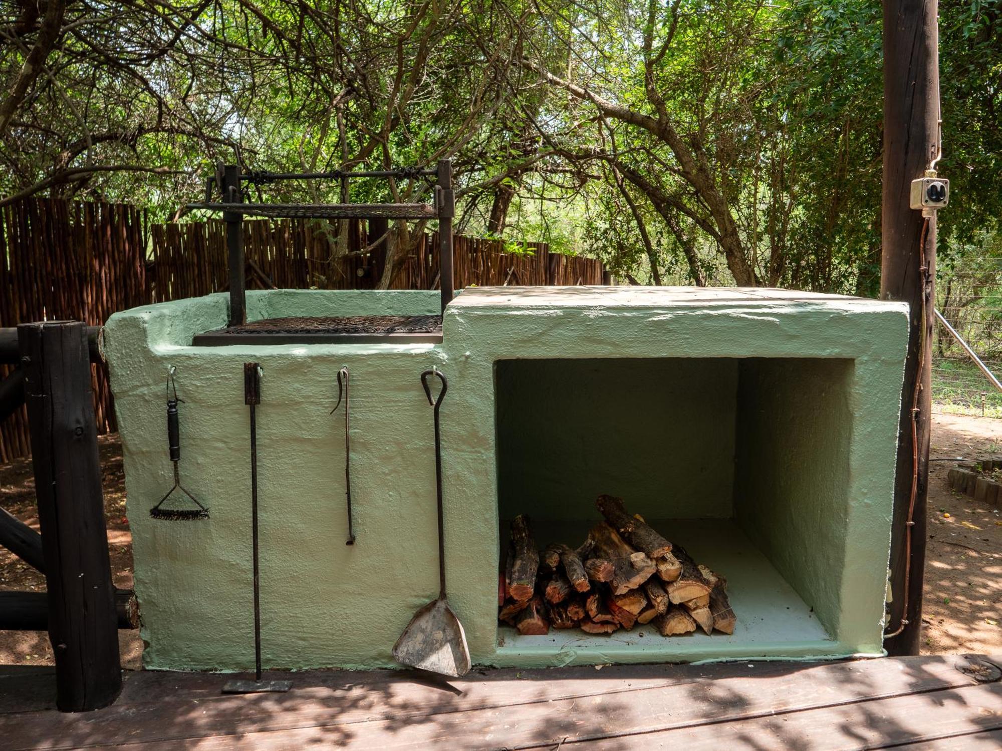 Kruger Maroela Apartment *